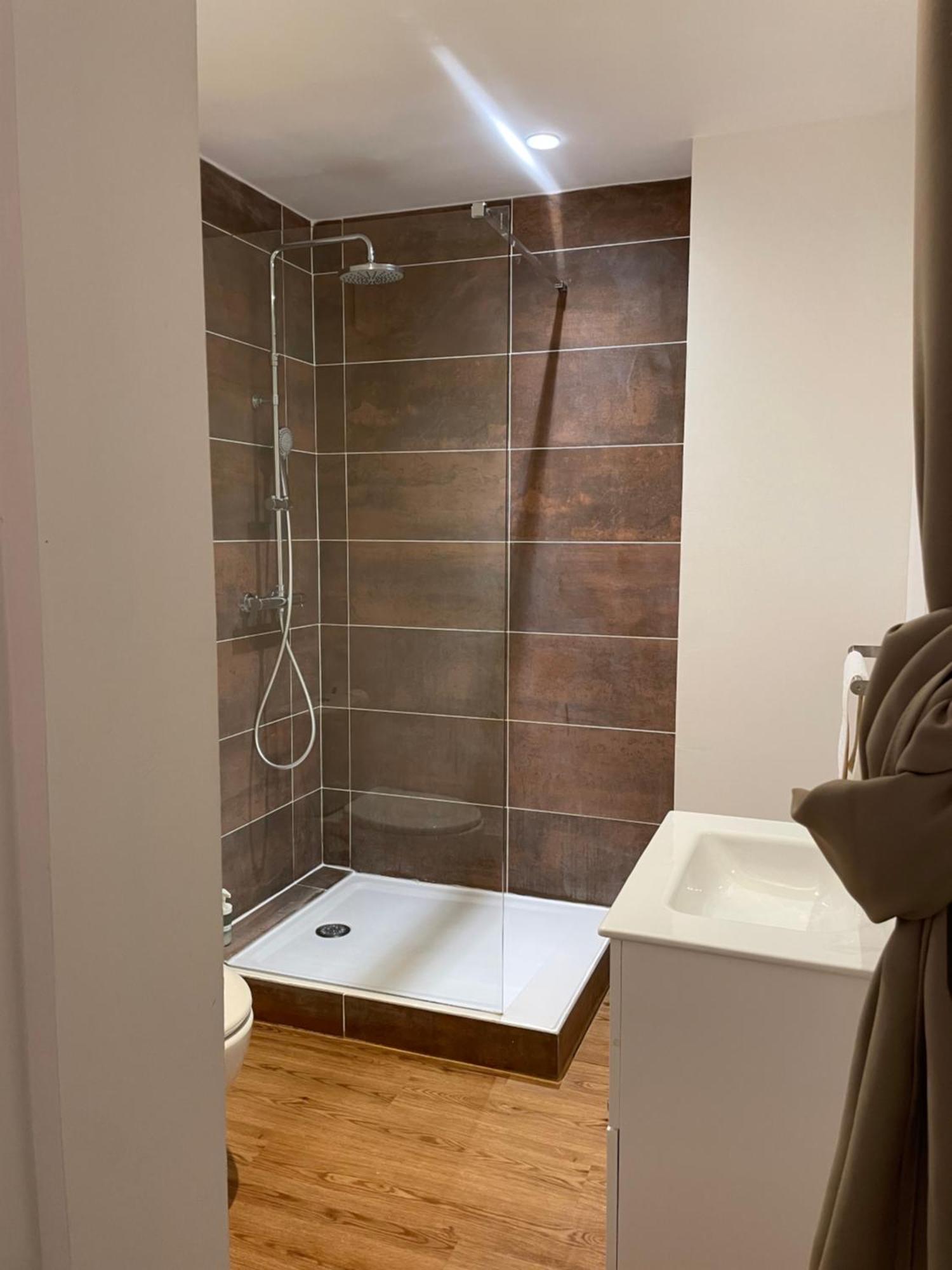 Hebergement Ornano Bordeaux Exterior photo